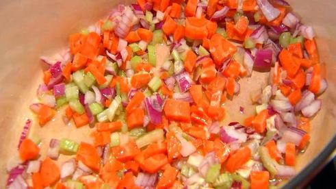 пилав с курицей, изюмом и кедровыми орешками