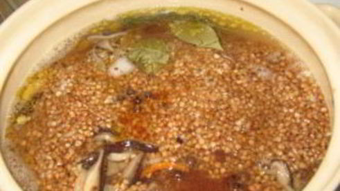 плов из гречки с грибами