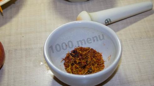 плов с курагой и изюмом