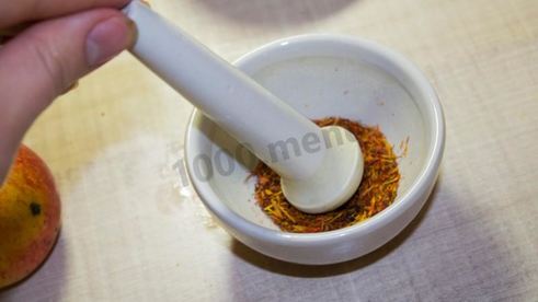 плов с курагой и изюмом