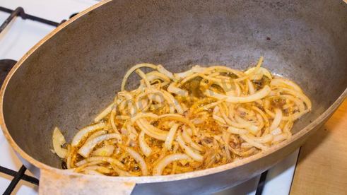 плов с курагой и изюмом