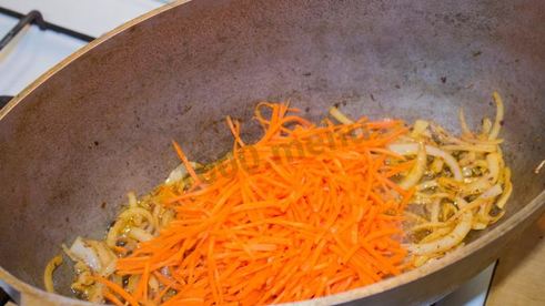 плов с курагой и изюмом