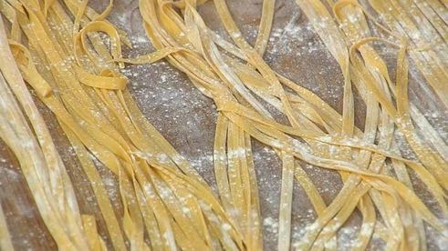 домашняя паста с рагу из кролика