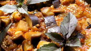 Капоната с базиликом