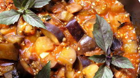 капоната с базиликом