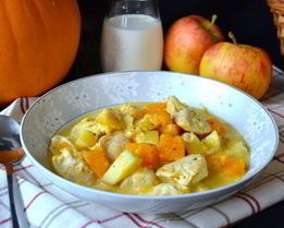 Куриное рагу с тыквой и яблоками