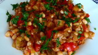 Овощное рагу с фасолью