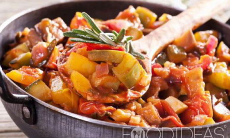 Рецепт овощного рагу с кабачками, баклажанами и мясом