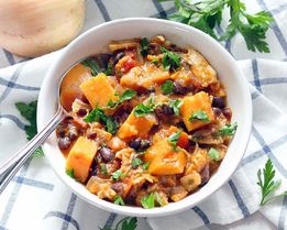 Овощное рагу с куриной грудкой