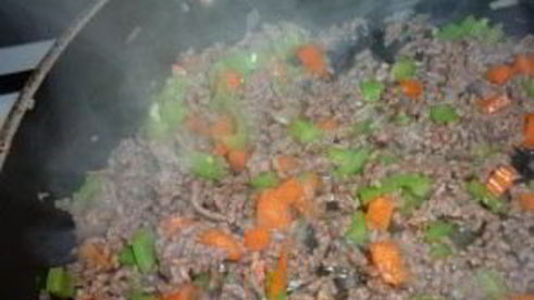 рагу из фарша с кабачками