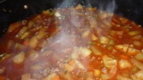 рагу из фарша с кабачками