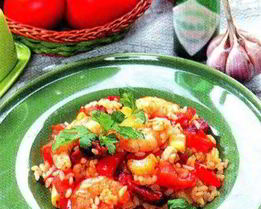 Рагу с креветками и салями