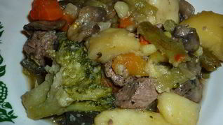 Рагу с мясом в мультиварке