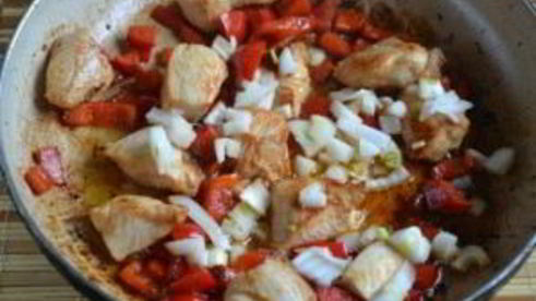 рисовая лапша с курицей