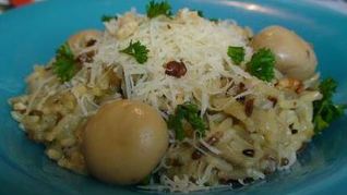 Итальянское ризотто с маринованными грибами и сыром Джюгас