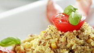 Ризотто с беконом, базиликом и жареными томатами