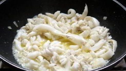 ризотто с чернилами каракатицы