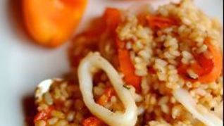 Ризотто с кальмарами и сладким перцем