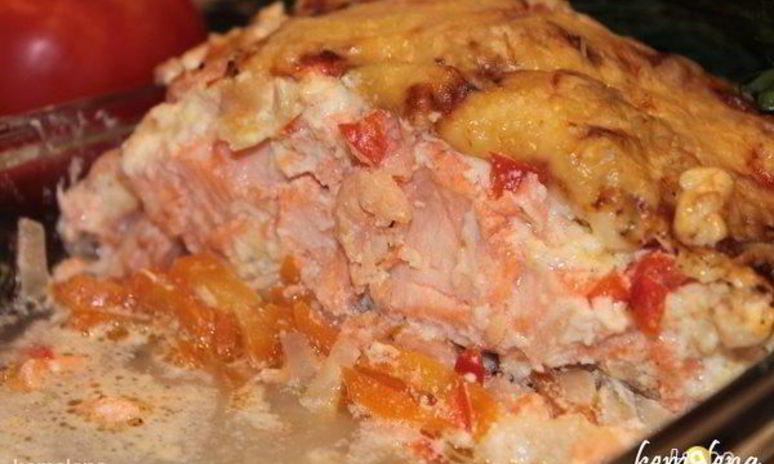 Рецепт форели с креветками под сливочным соусом