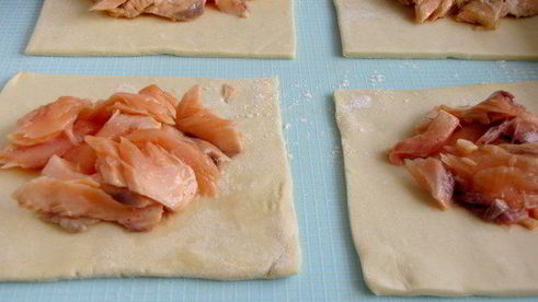 форель с овощами в тесте