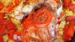 Рыба-скорпион, запеченная с овощами