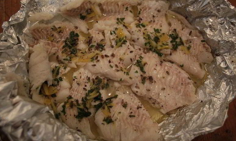 Рецепт рыбы, запеченной со свежей зеленью