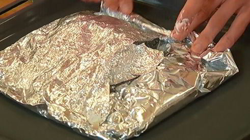 рыба, запеченная со свежей зеленью