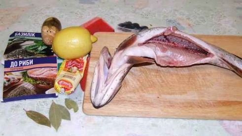 щука запеченная в фольге