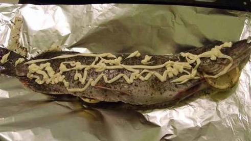 щука запеченная в фольге