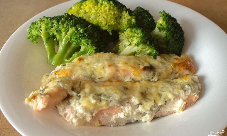 Рецепт семги под соусом в духовке