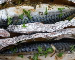 Скумбрия в духовке в фольге