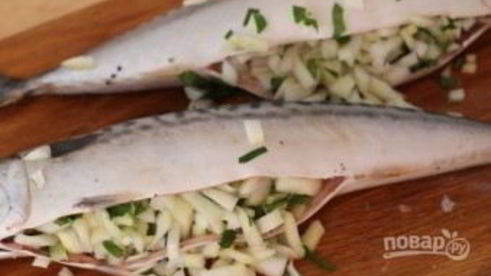 скумбрия в духовке в фольге