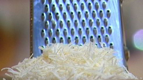 стейки из тунца с фасолью и соусом песто