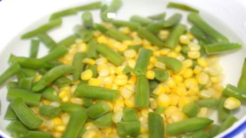 запеченная скумбрия с легким салатом