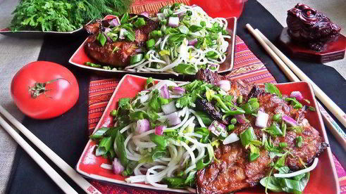 запеченная скумбрия с японской лапшой