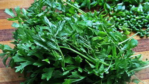 запеченная скумбрия с японской лапшой