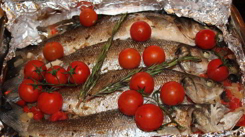 запеченный фаршированный сибас