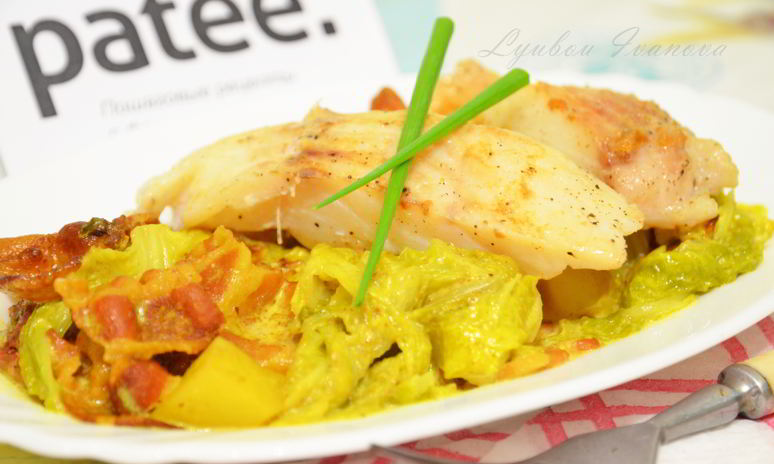 Рецепт жареной рыбы на подушке из тушеных овощей с беконом