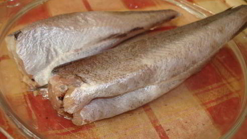 жареная рыба с картошкой и луком