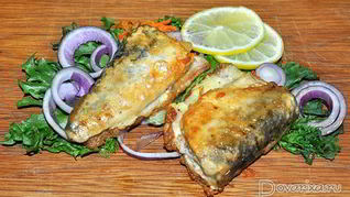 Жареная скумбрия в яйце