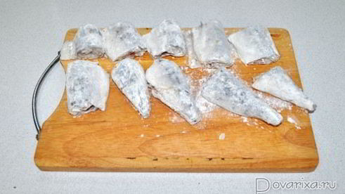 жареная скумбрия в яйце