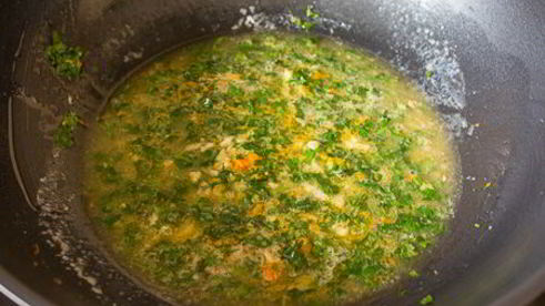 жареные креветки в апельсиновом соусе