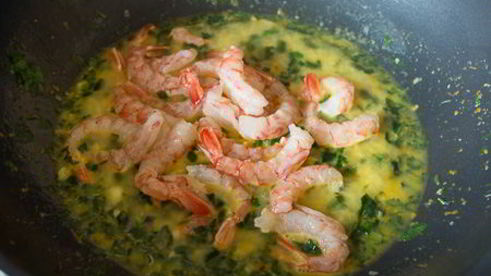 жареные креветки в апельсиновом соусе