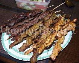 Шашлычки из говядины, свинины и курицы