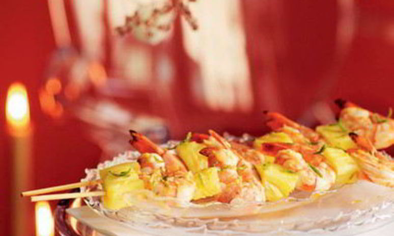 Рецепт шашлычков из креветок и ананаса