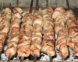 Шашлык из говядины с салом