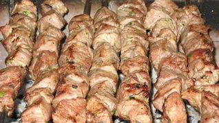 Шашлык из говядины с салом