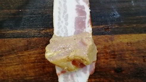 шашлык из индейки в беконе