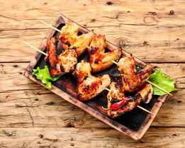 Шашлык из куриных крыльев в остром маринаде