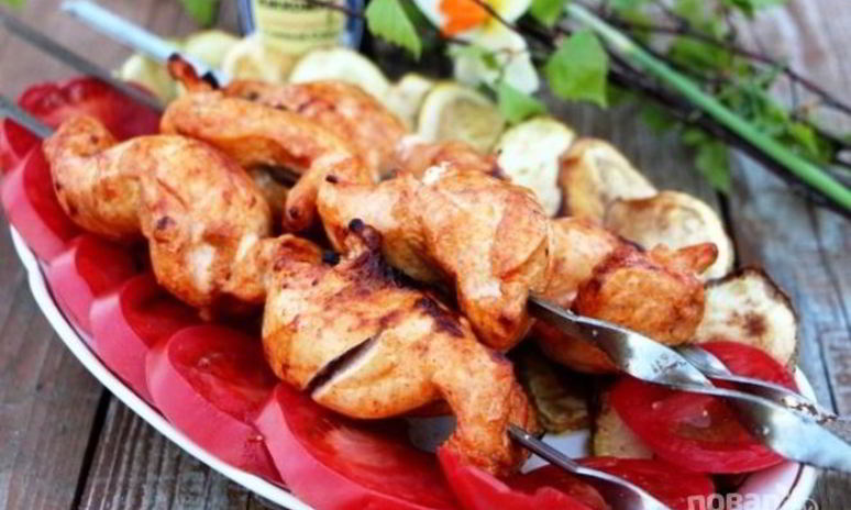 Рецепт шашлыка из курицы с томатно-луковым маринадом
